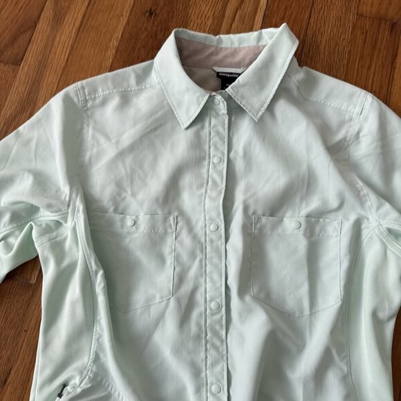Patagonia Shirt Women’s Light Green Button Snap Long Sleeve Outdoor Hiking XS - Picture 4 of 6